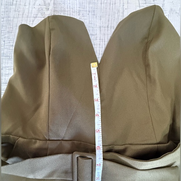 Olive Scent Olive Green Strapless Jumpsuit with Belt Size Small - Picture 8 of 13
